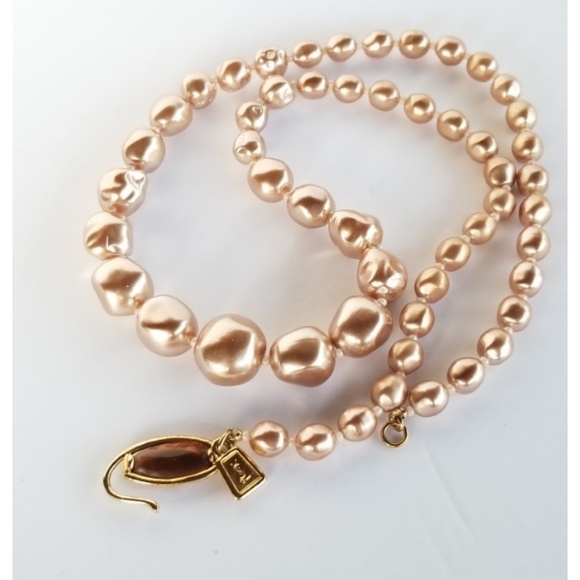 Vintage  YSL  baroque faux pearl  necklace - Picture 5 of 8
